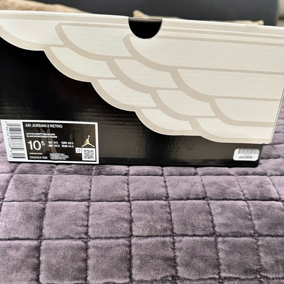 Men size 10.5 Retro Air Jordan 2 (White) - Picture 6 of 6